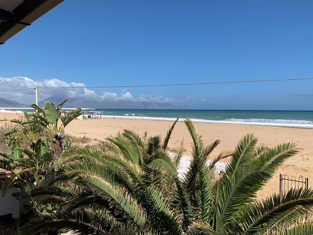 Vila La Casa Sulla Spiaggia Balestrate Exteriér fotografie